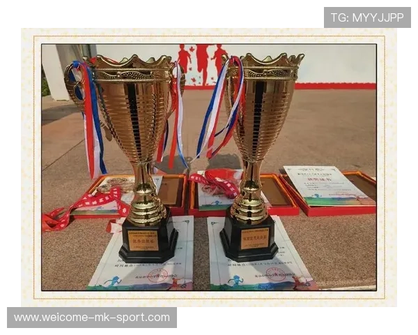 中国跆拳道队回勇，一晚夺三冠