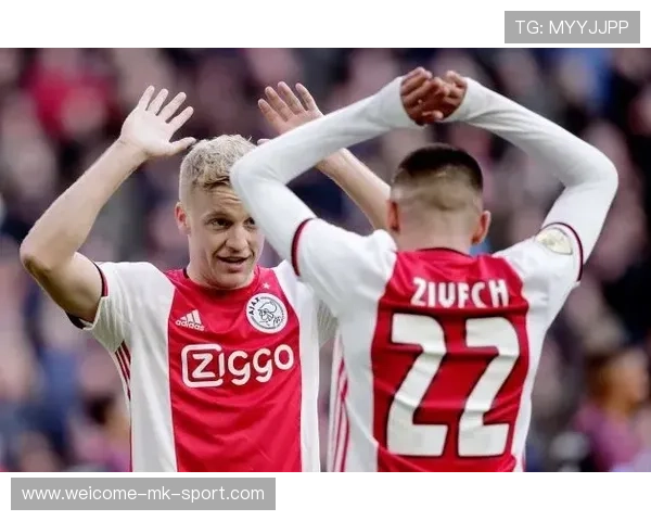 阿贾克斯稳居荷甲榜首，冠军战斗继续白热化，阿贾克斯在荷兰哪里